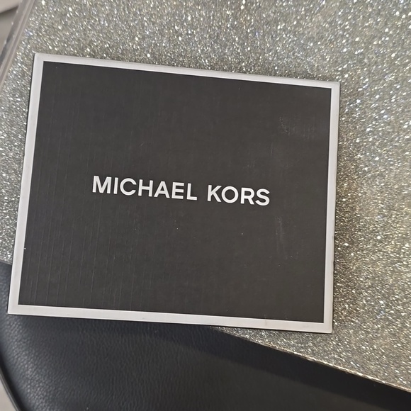 Michael Kors Embossed MK Pattern Slim Jetset Billfold Wallet- Black - Picture 8 of 8